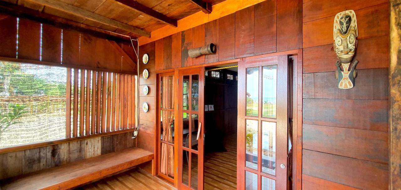Amban Beach House マノクワリ エクステリア 写真