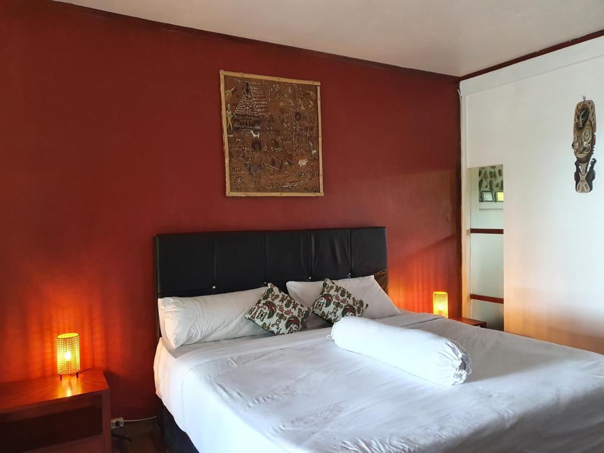 Amban Beach House マノクワリ エクステリア 写真