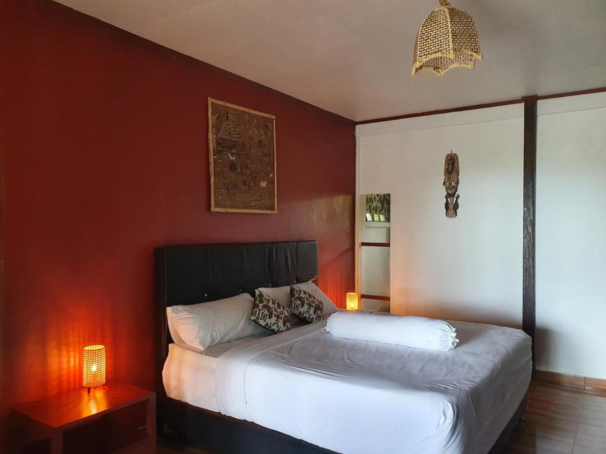 Amban Beach House マノクワリ エクステリア 写真